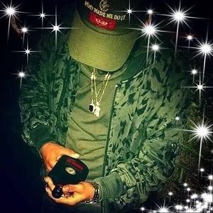 Meet your Posher, Louis